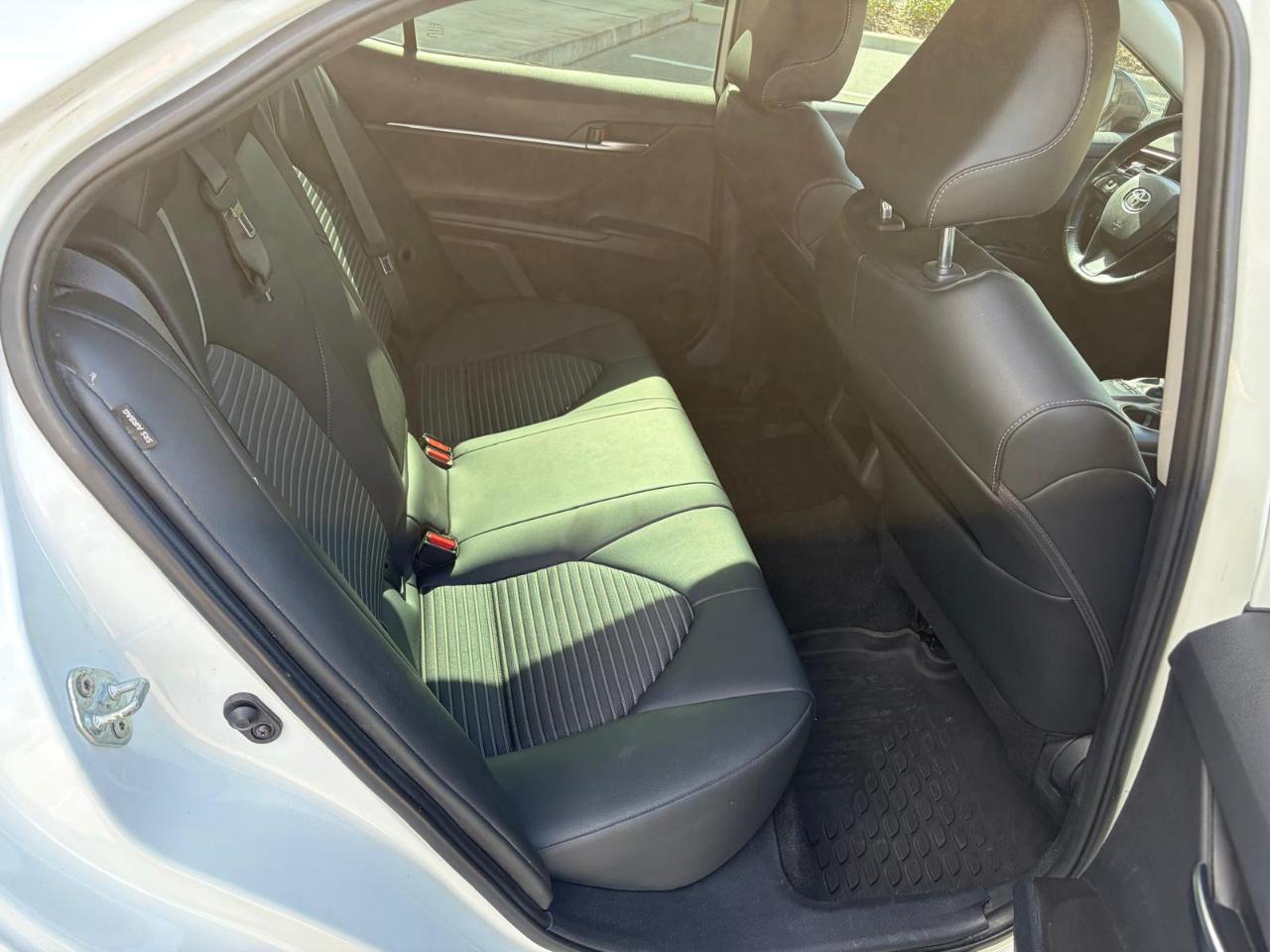Toyota Camry SE Auto (Natl) 2023