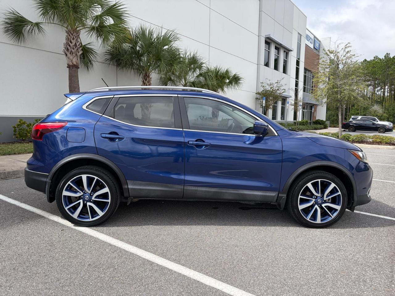 Nissan Rogue Sport FWD SL 2018