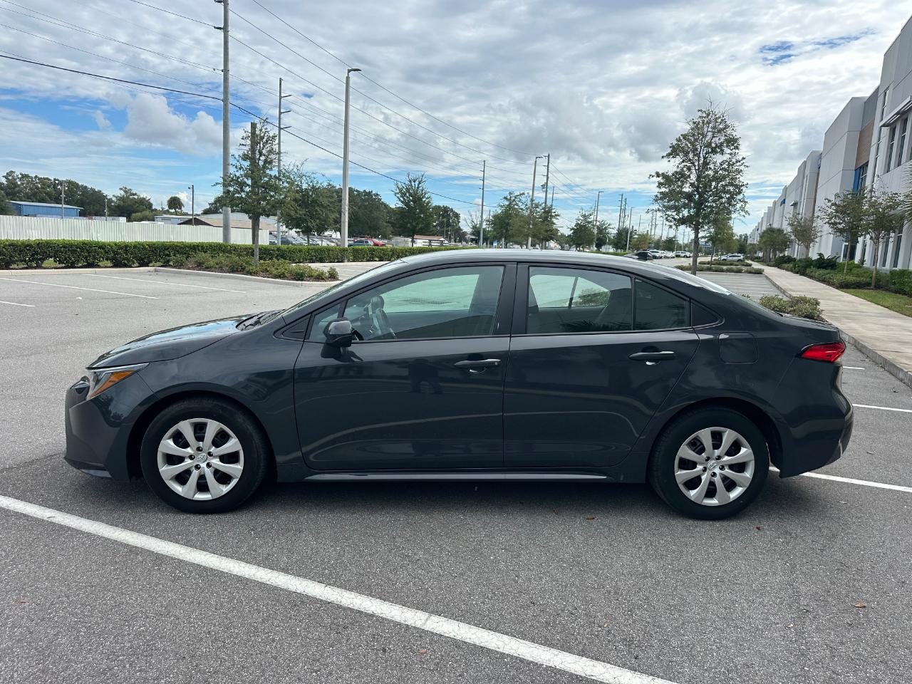 Toyota Corolla LE CVT (Natl) 2025