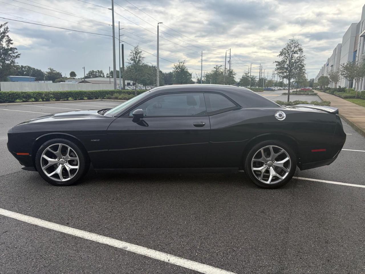 Dodge Challenger 2dr Cpe R/T Plus 2016