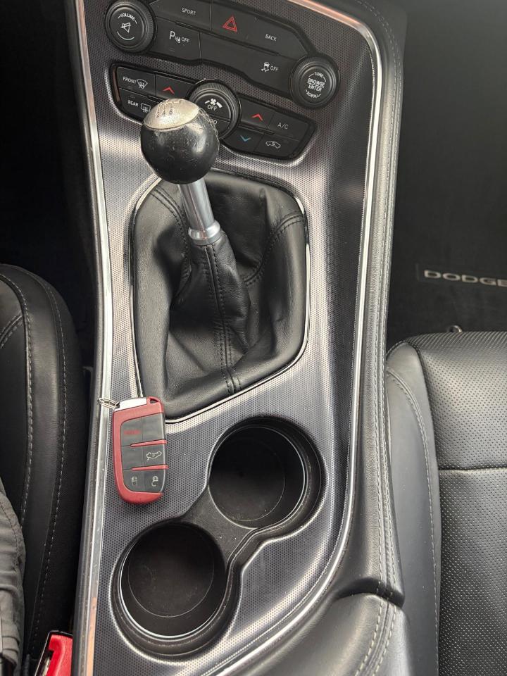 Dodge Challenger 2dr Cpe R/T Plus 2016