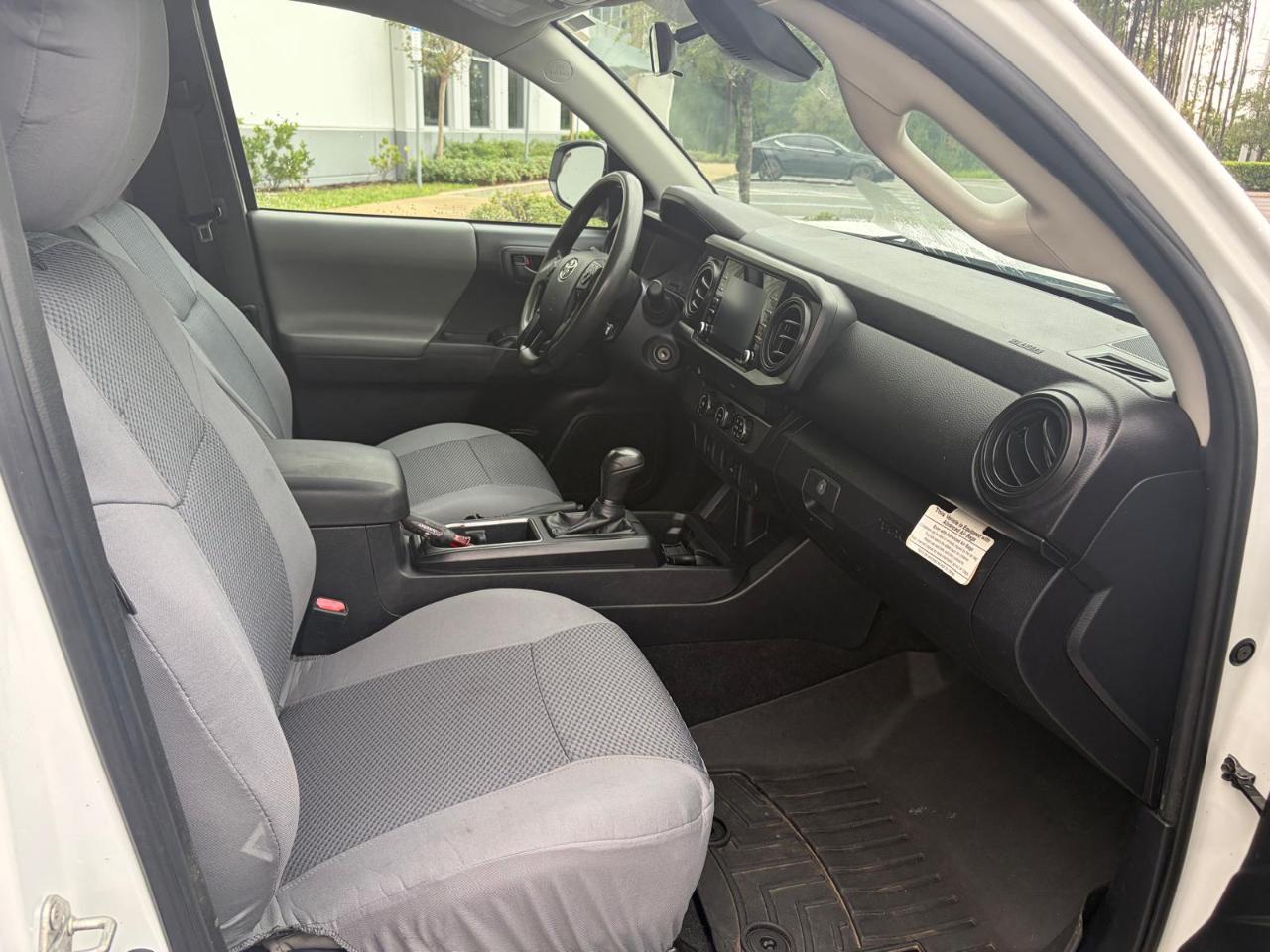 Toyota Tacoma 2WD SR5 Access Cab 6' Bed I4 AT (Natl) 2020