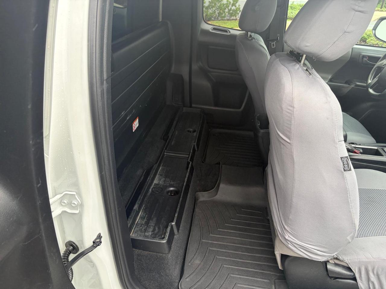 Toyota Tacoma 2WD SR5 Access Cab 6' Bed I4 AT (Natl) 2020