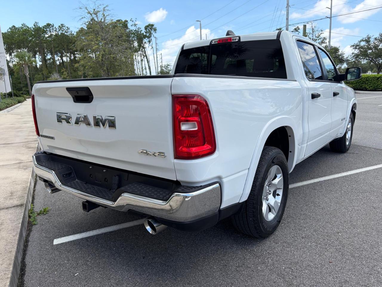 RAM 1500 Big Horn 4x4 Crew Cab 5'7" Box 2025