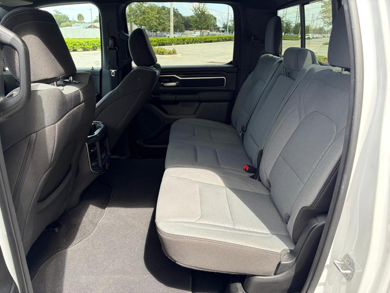 RAM 1500 Big Horn 4x4 Crew Cab 5'7" Box 2025