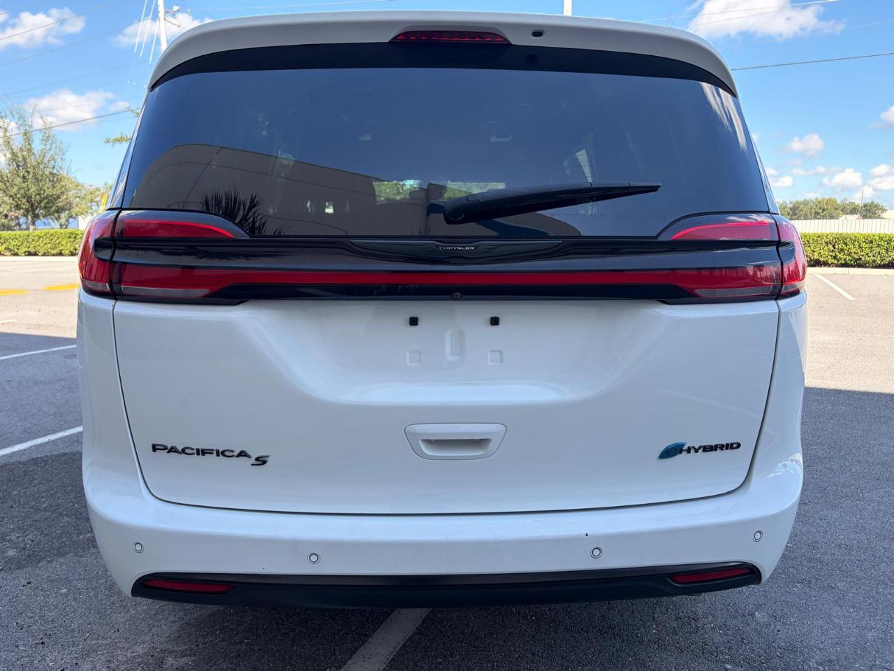 Chrysler Pacifica Hybrid S Appearance Pkg FWD 2024