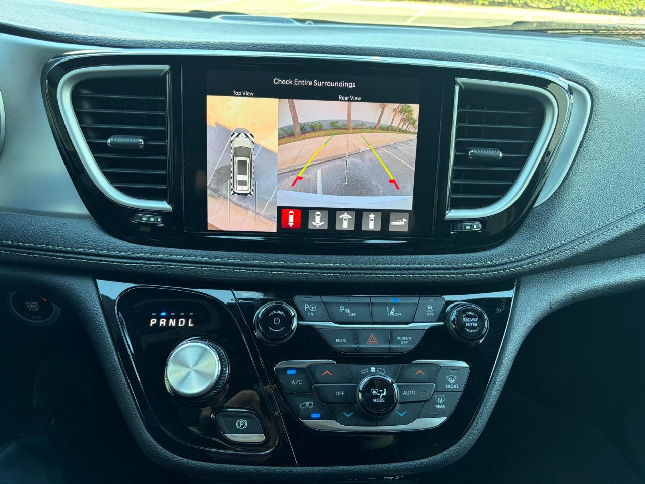 Chrysler Pacifica Hybrid S Appearance Pkg FWD 2024
