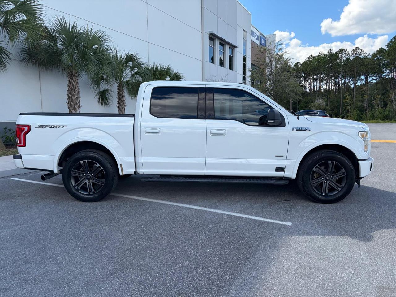 Ford F-150 Lariat 2WD SuperCrew 5.5' Box 2017