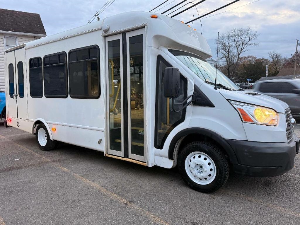 2017 Ford Transit Cutaway Base's photo