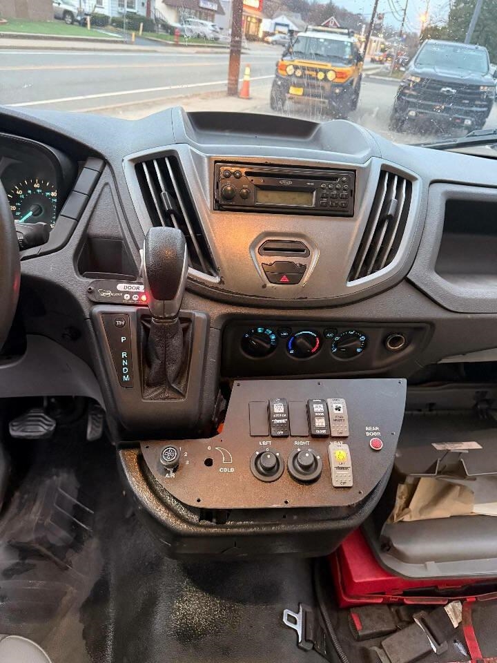 Ford Transit T-350 HD DRW 2017