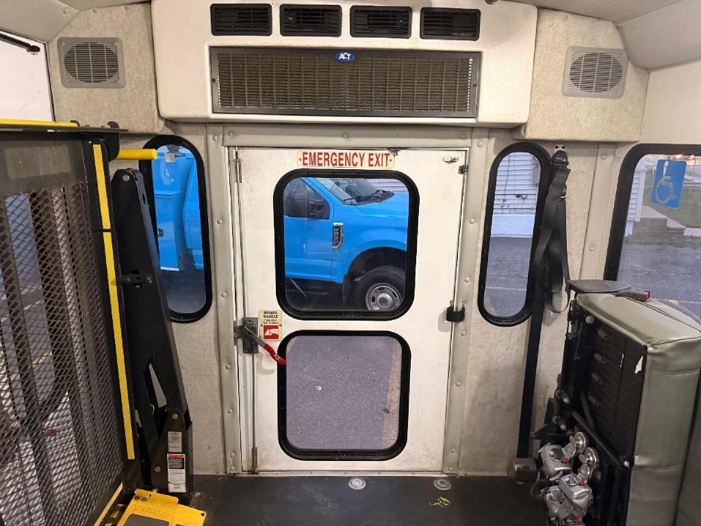 Ford Transit T-350 HD DRW 2017