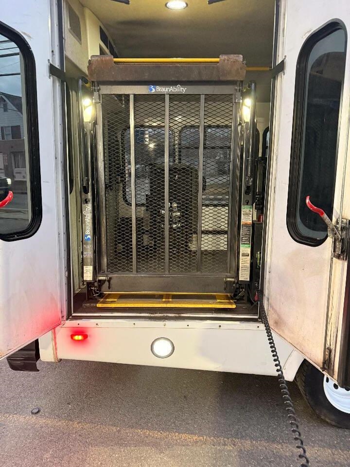 Ford Transit T-350 HD DRW 2017