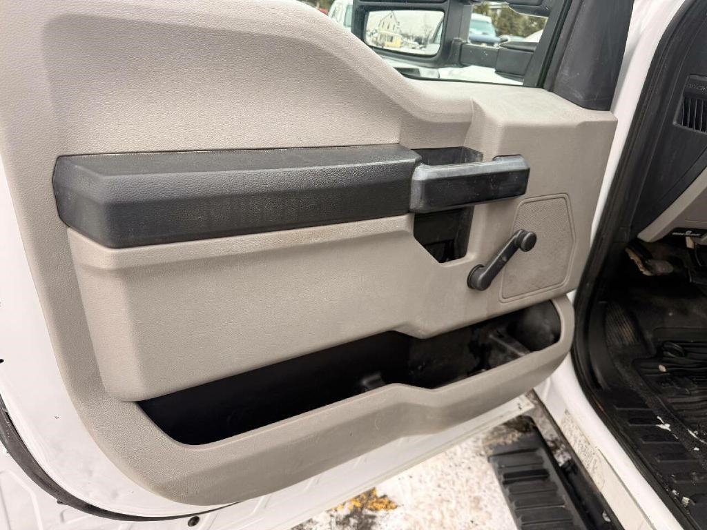 Ford F-450 SD Regular Cab DRW 2WD 2018