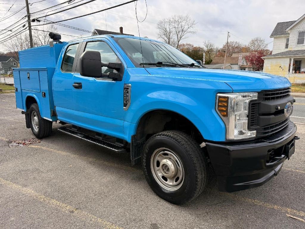 2019 Ford F-250 Super Duty XL's photo