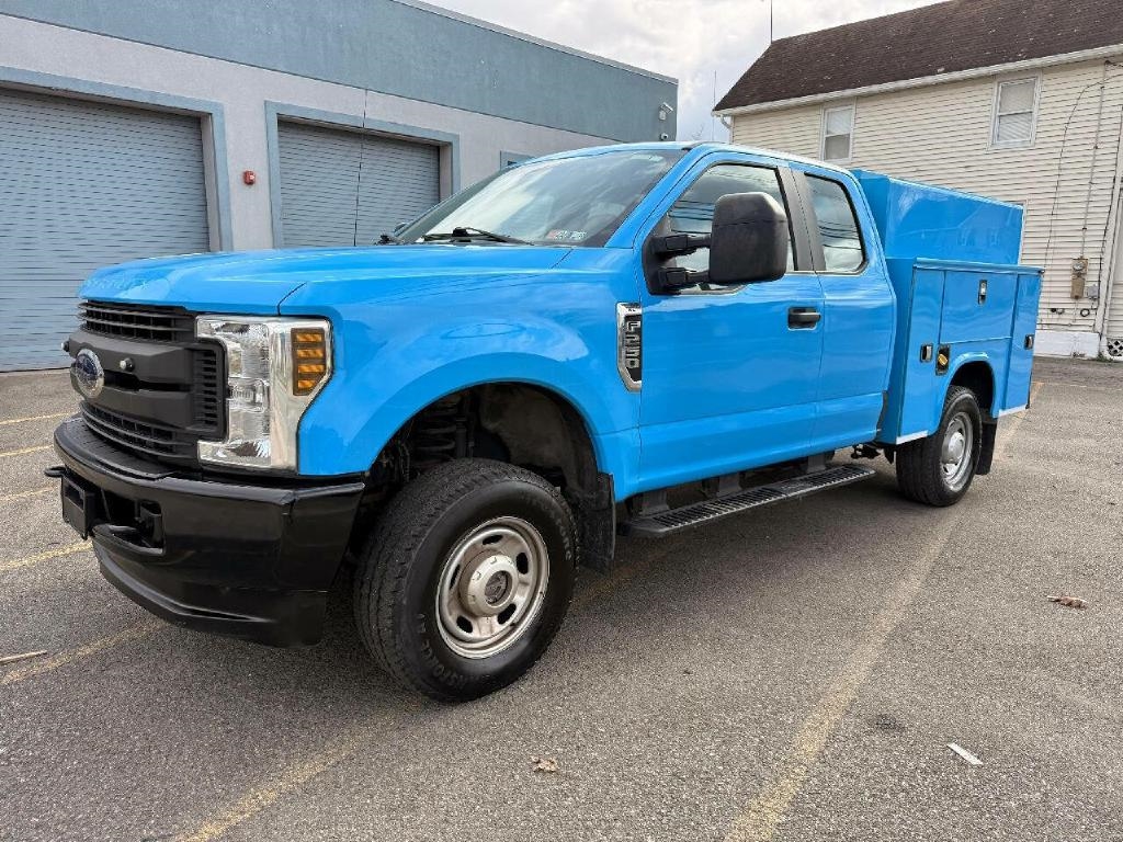 Ford F-250 SD XL SuperCab 4WD 2019