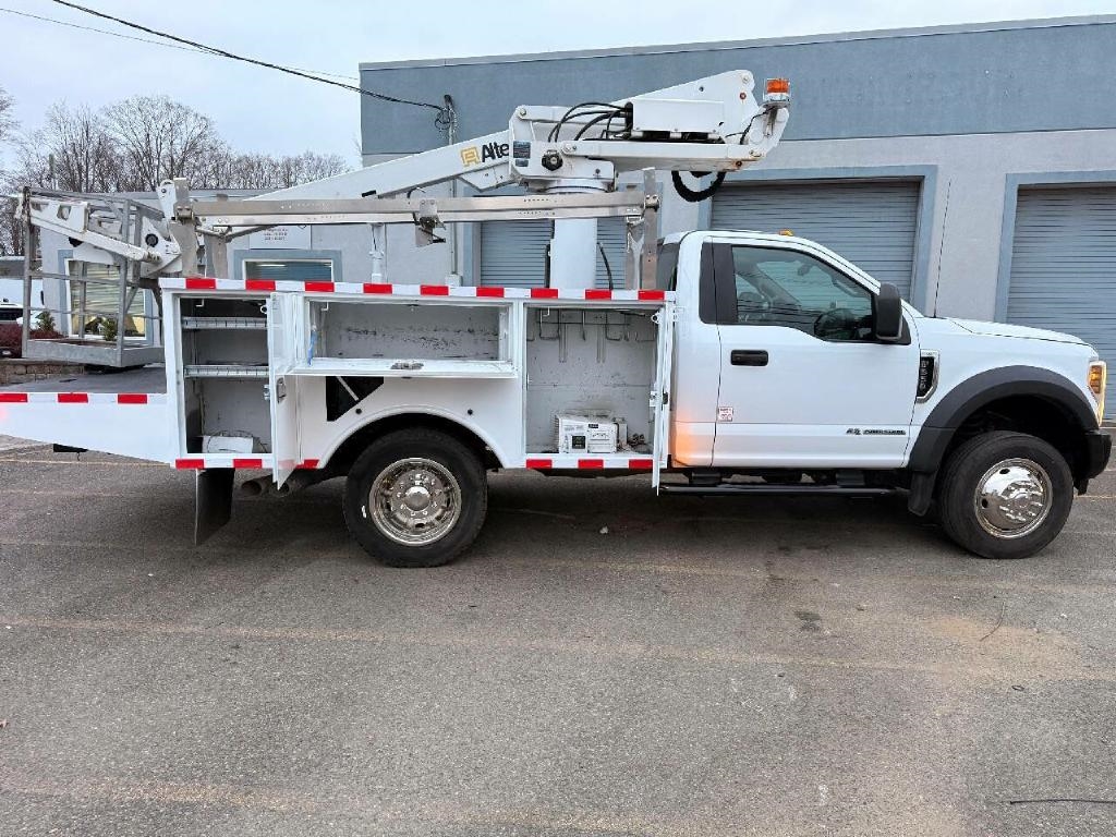 Ford F-550 Regular Cab DRW 2WD 2019