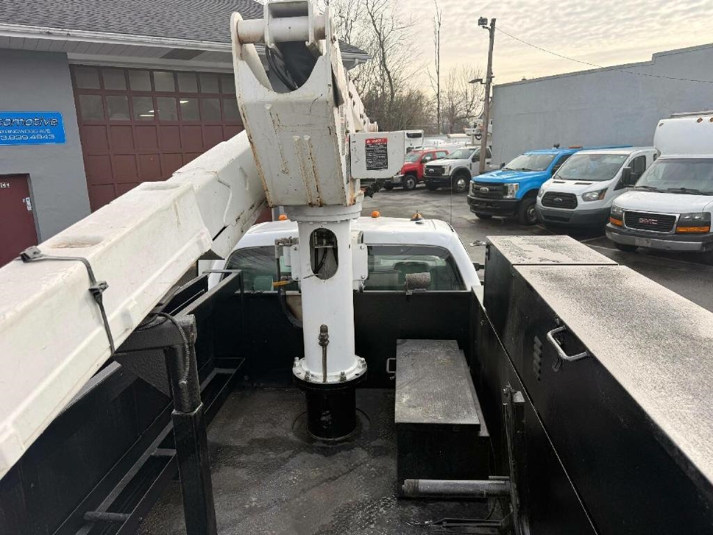 Ford F-550 Regular Cab DRW 2WD 2011