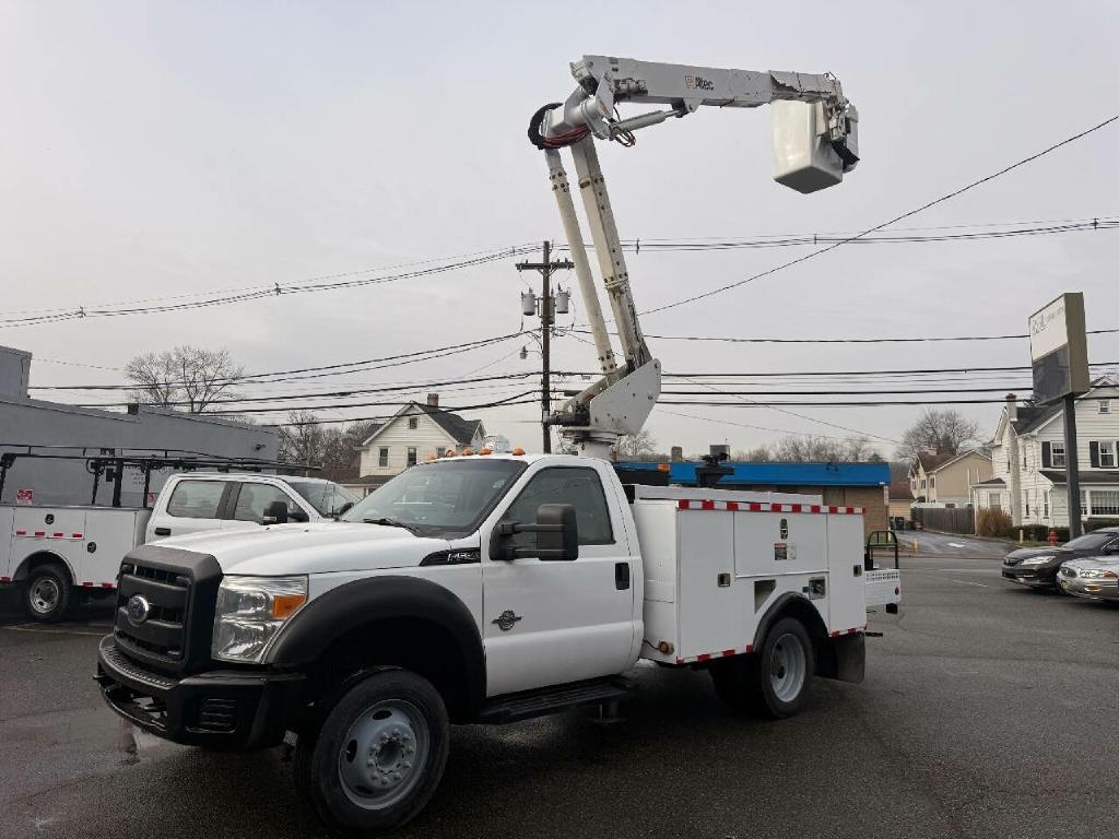 Ford F-550 Regular Cab DRW 2WD 2011