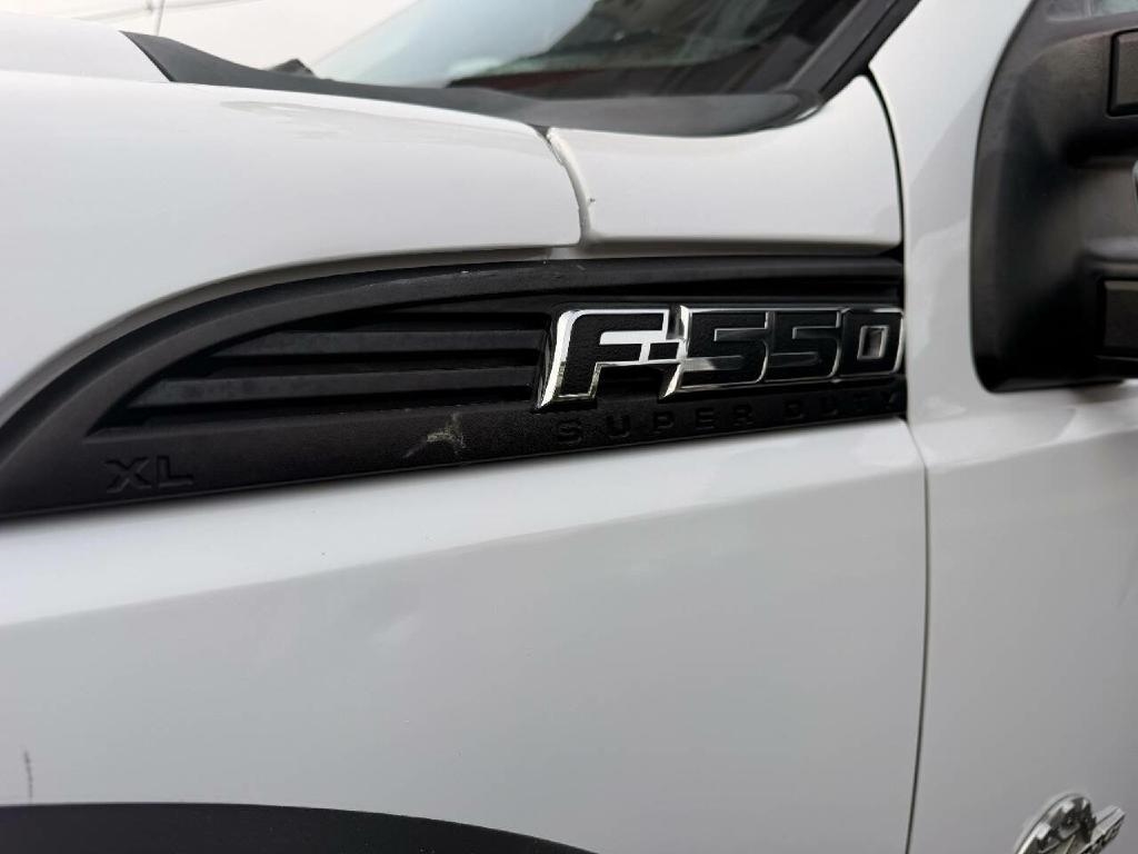 Ford F-550 Regular Cab DRW 2WD 2011