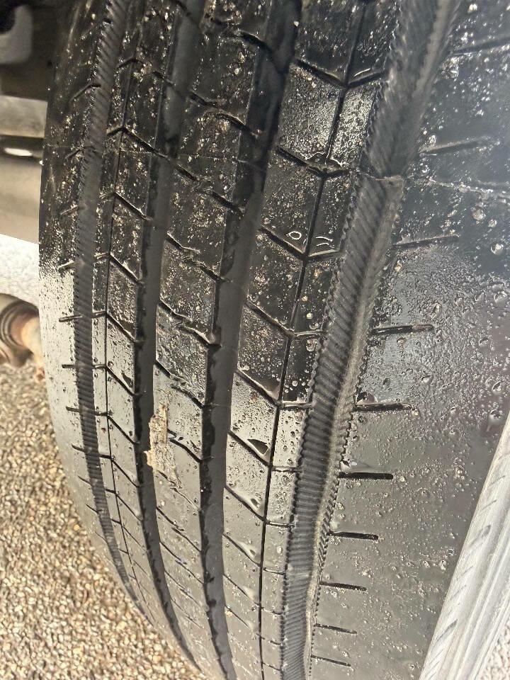 Ford F-550 Regular Cab DRW 2WD 2011