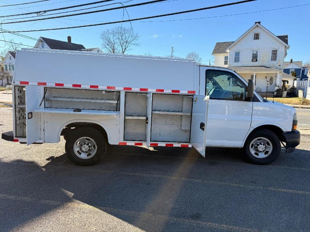 Chevrolet Express G3500 139" 2019