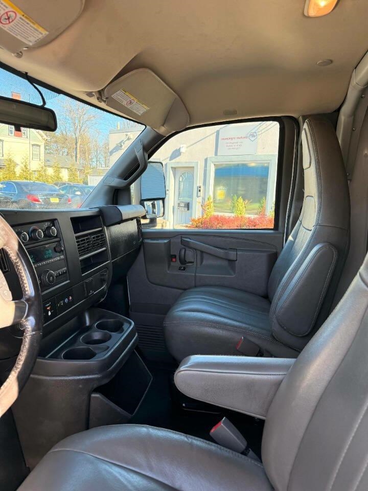 Chevrolet Express G3500 139" 2019