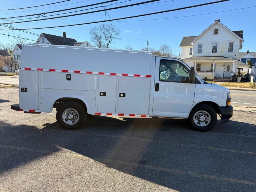 Chevrolet Express G3500 139" 2019