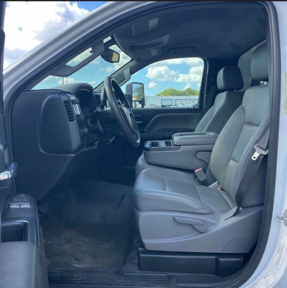 Chevrolet Silverado Medium Duty  2020