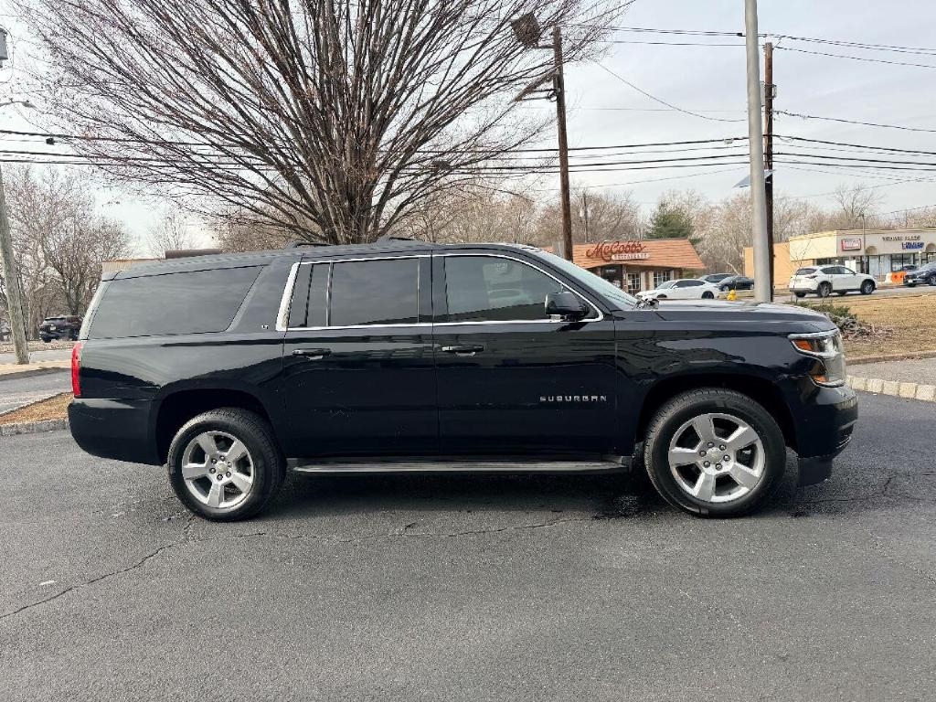 Chevrolet Suburban LT 4WD 2015