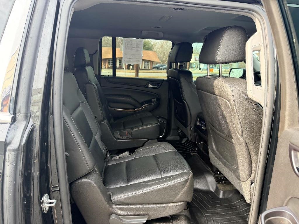 Chevrolet Suburban LT 4WD 2015