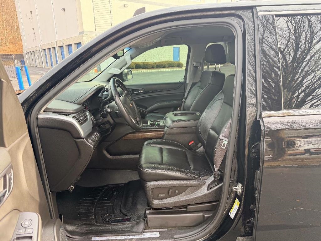 Chevrolet Suburban LT 4WD 2015