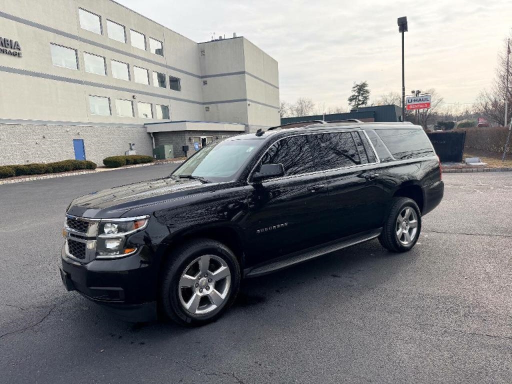2015 Chevrolet Suburban LT's photo