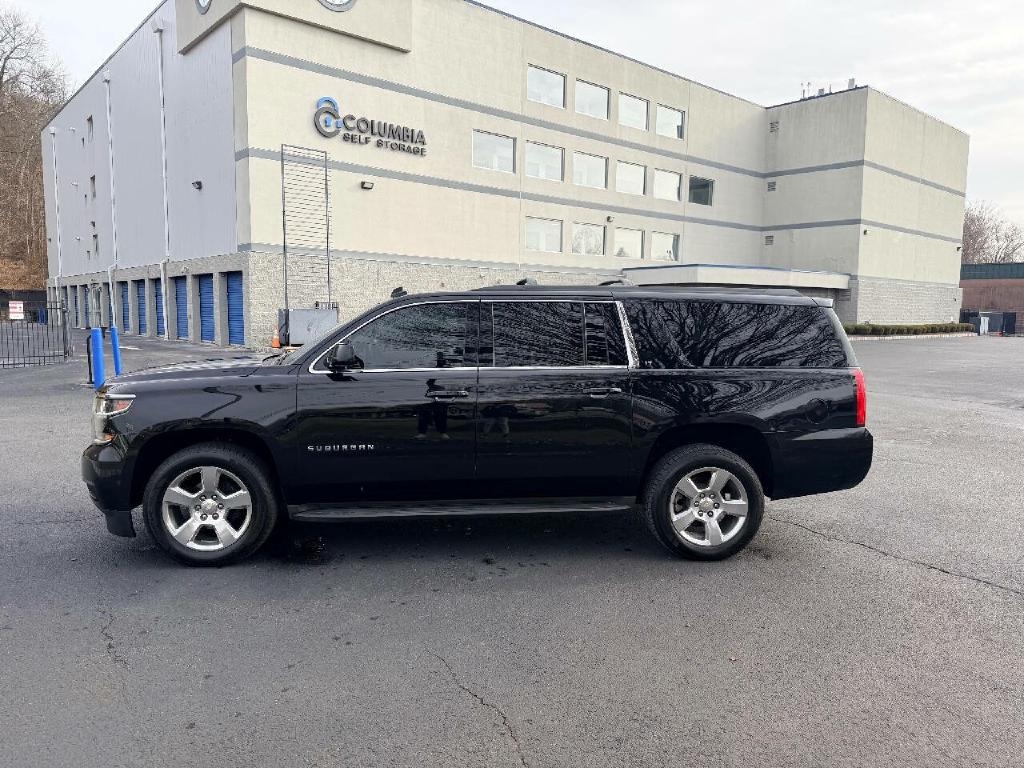Chevrolet Suburban LT 4WD 2015