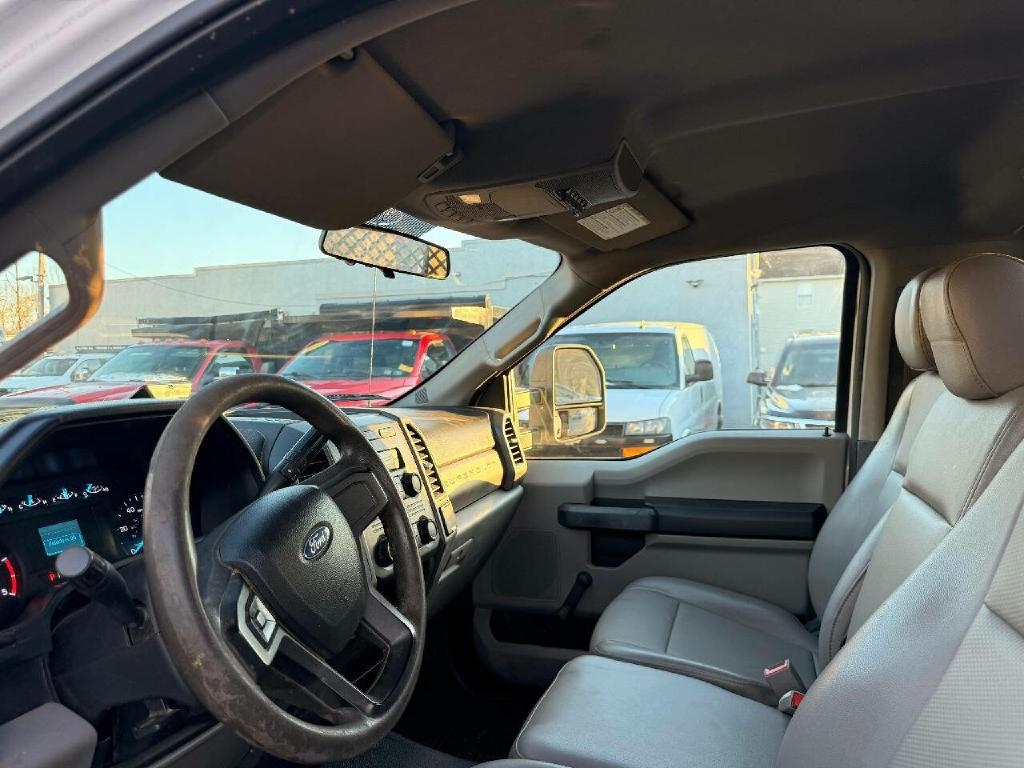 Ford F-450 SD Regular Cab DRW 2WD 2018