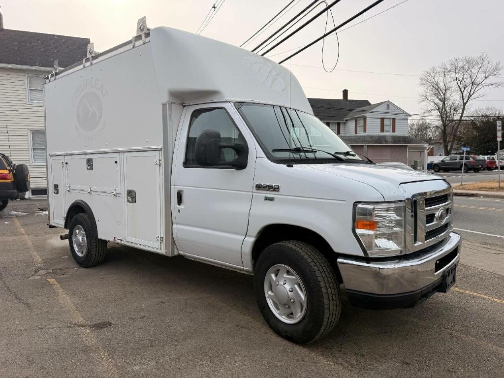 Ford Econoline E-350 Super Duty 2015