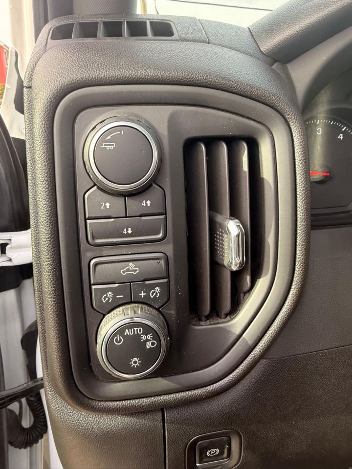 Chevrolet Silverado 3500HD Work Truck Crew Cab 4WD 2025