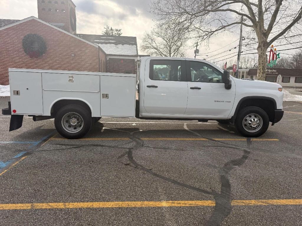 Chevrolet Silverado 3500HD Work Truck Crew Cab 4WD 2025