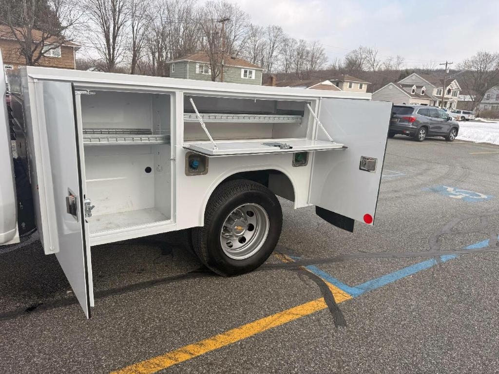 Chevrolet Silverado 3500HD Work Truck Crew Cab 4WD 2025