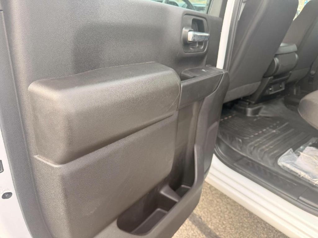 Chevrolet Silverado 3500HD Work Truck Crew Cab 4WD 2025