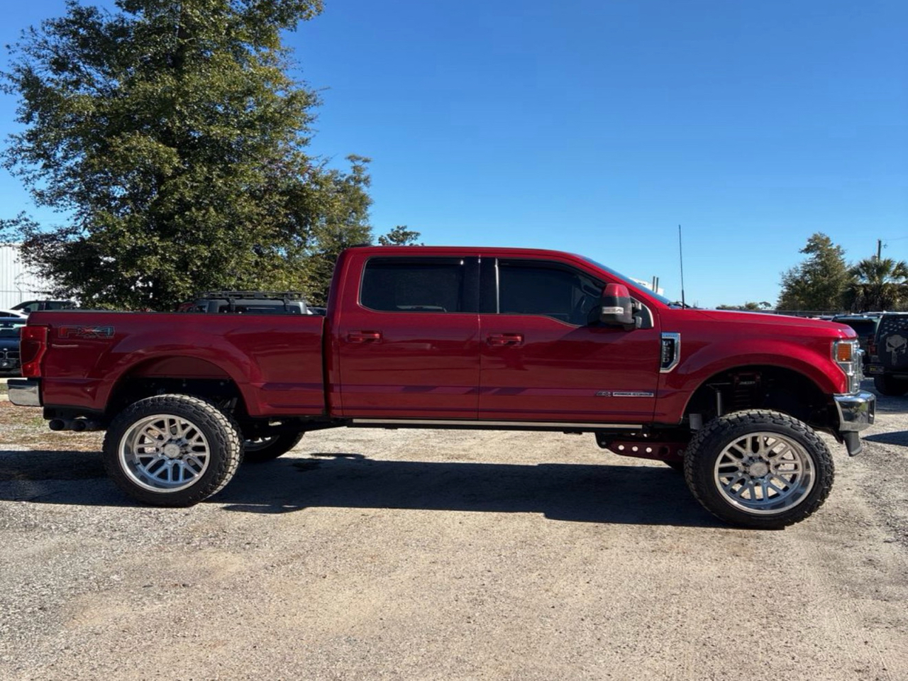 Ford F-250 SD Lariat Crew Cab Long Bed 4WD 2022