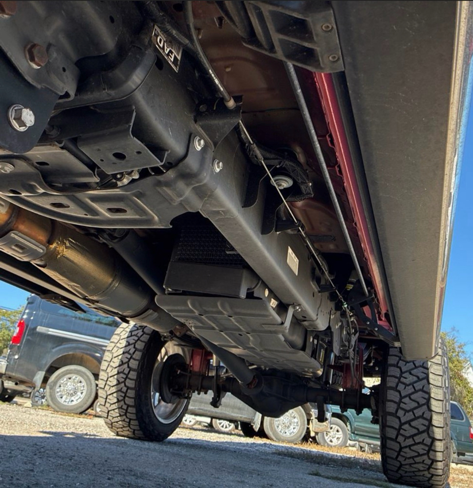 Ford F-250 SD Lariat Crew Cab Long Bed 4WD 2022