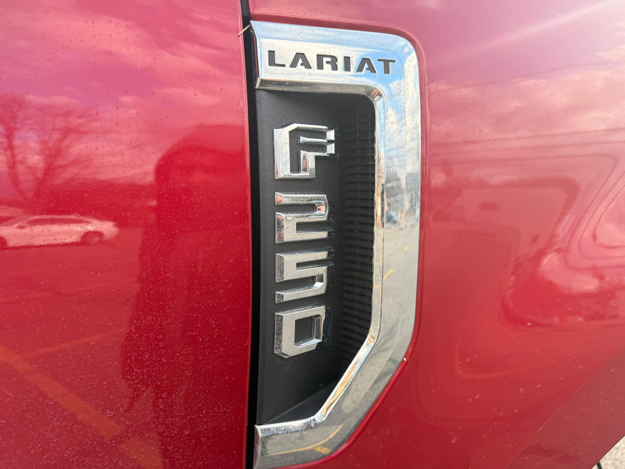 Ford F-250 SD Lariat Crew Cab Long Bed 4WD 2022