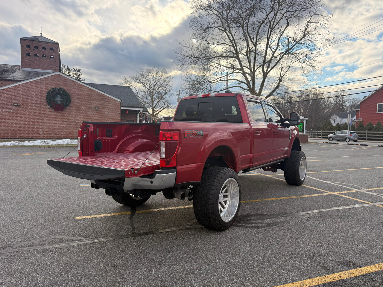 Ford F-250 SD Lariat Crew Cab Long Bed 4WD 2022