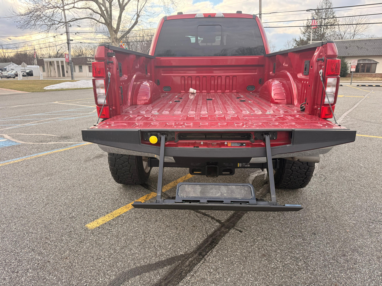 Ford F-250 SD Lariat Crew Cab Long Bed 4WD 2022