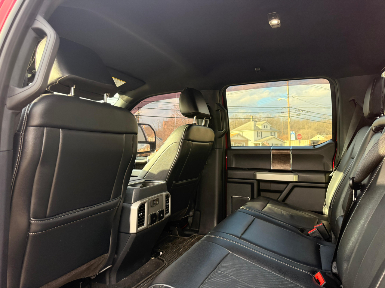 Ford F-250 SD Lariat Crew Cab Long Bed 4WD 2022