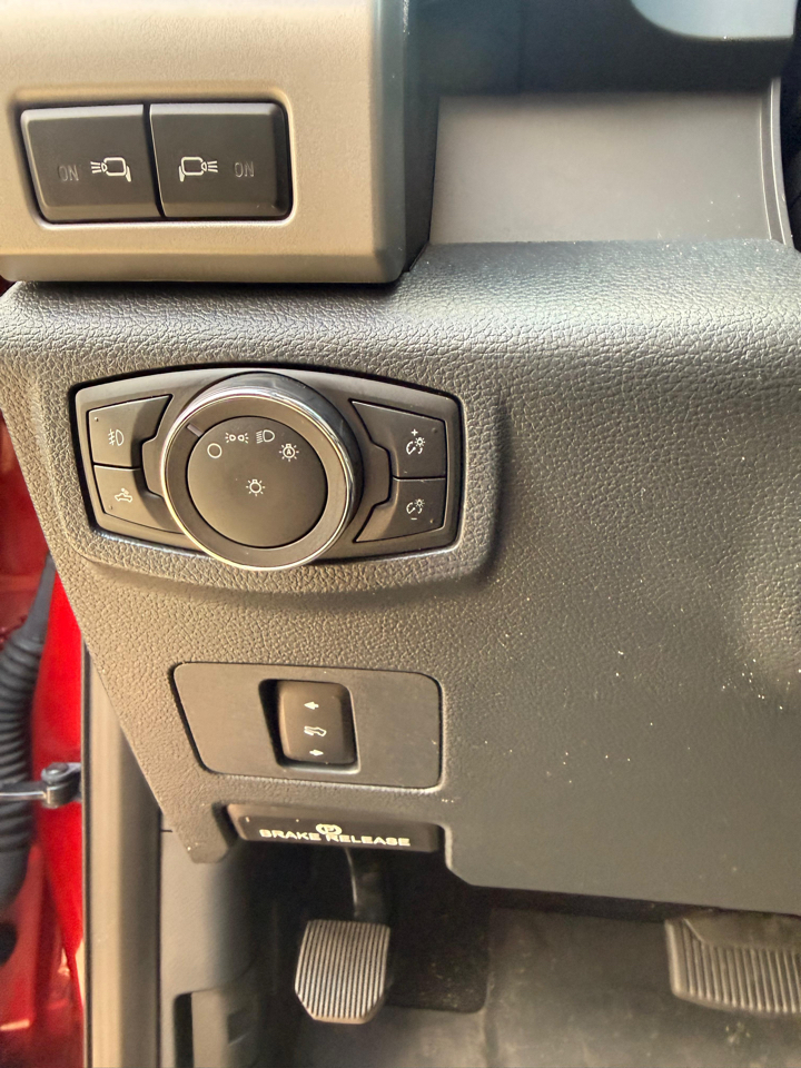 Ford F-250 SD Lariat Crew Cab Long Bed 4WD 2022