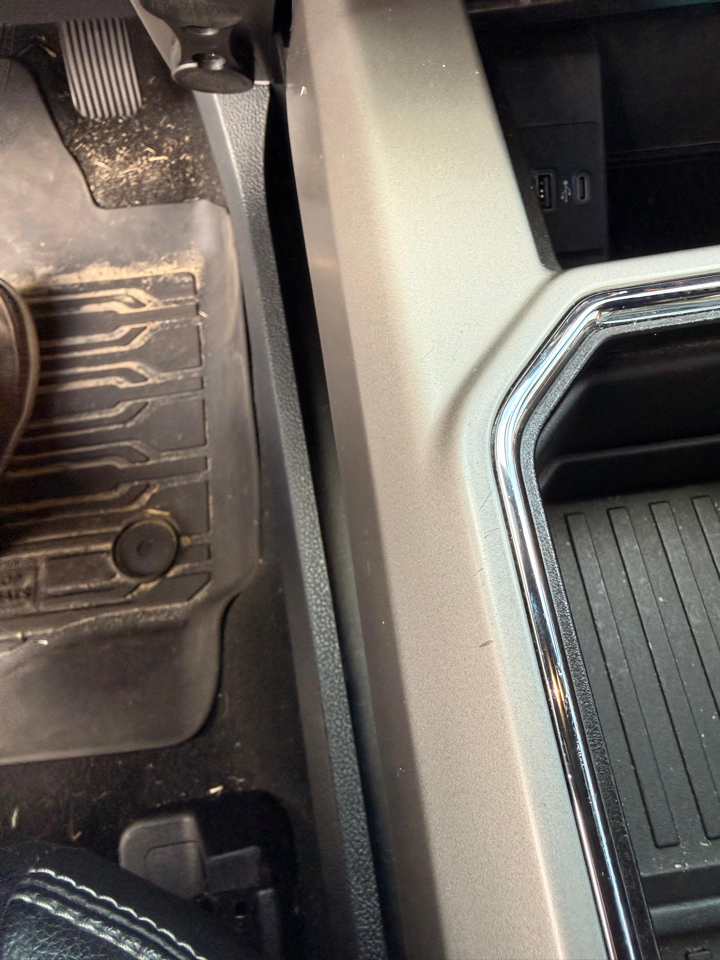 Ford F-250 SD Lariat Crew Cab Long Bed 4WD 2022