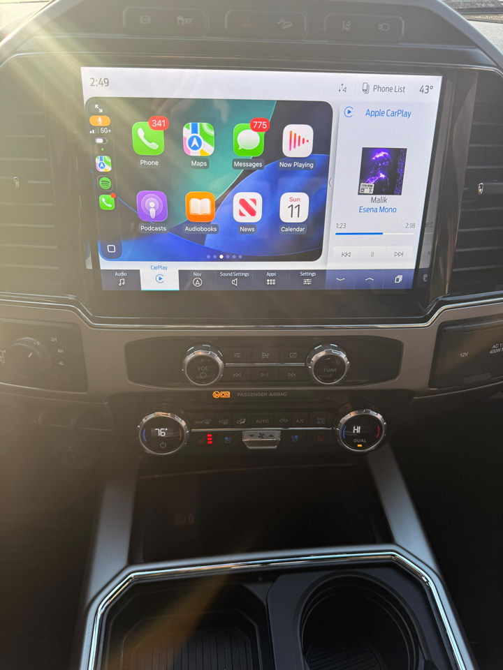 Ford F-250 SD Lariat Crew Cab Long Bed 4WD 2022