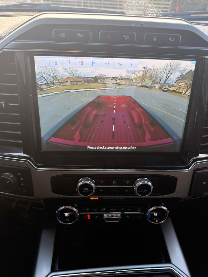 Ford F-250 SD Lariat Crew Cab Long Bed 4WD 2022