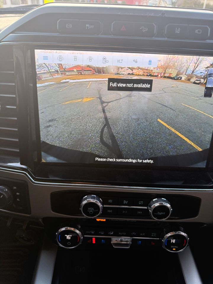 Ford F-250 SD Lariat Crew Cab Long Bed 4WD 2022